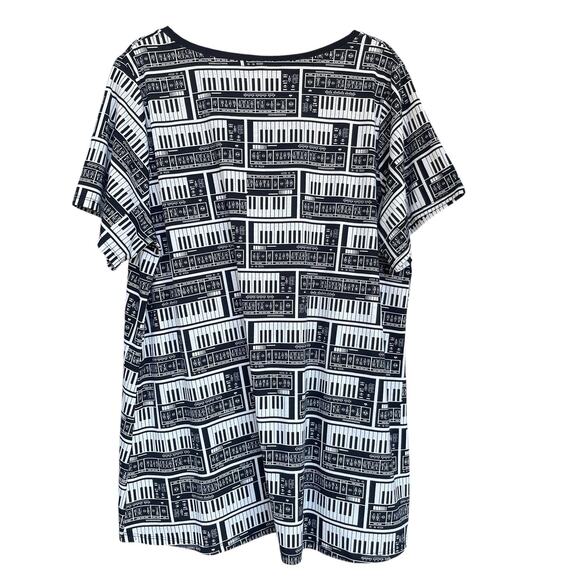 Lularoe Shirt Womens 3XL Black White Keyboard Piano Print Stretchy Music Graphic - Picture 2 of 9